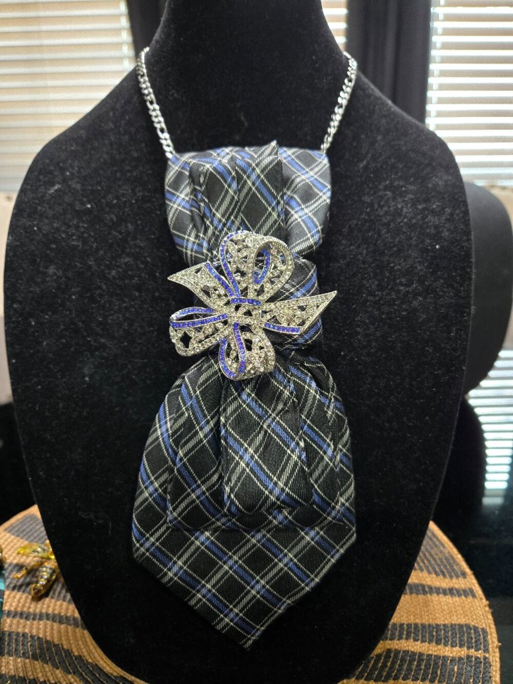 Decorative Tie Necklace with Brooch